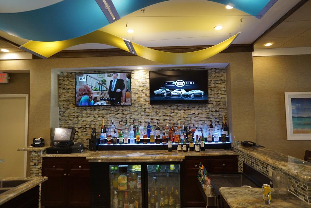 โอเชียน สกาย โฮเต็ล แอนด์ รีสอร์ต Hotel ฟอร์ต ลอเดอร์เดล ภายนอก รูปภาพ
